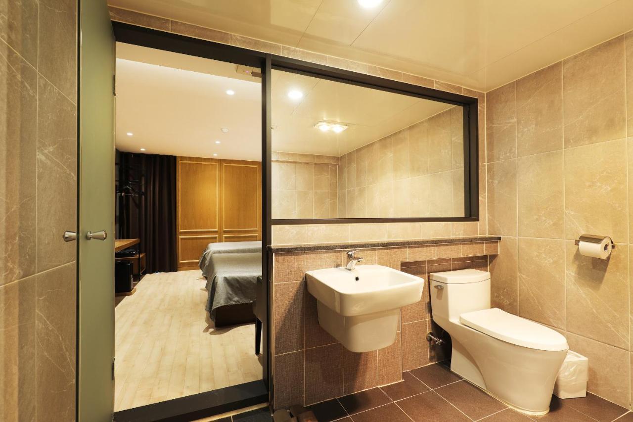 Gloria Hotel Соннам Экстерьер фото